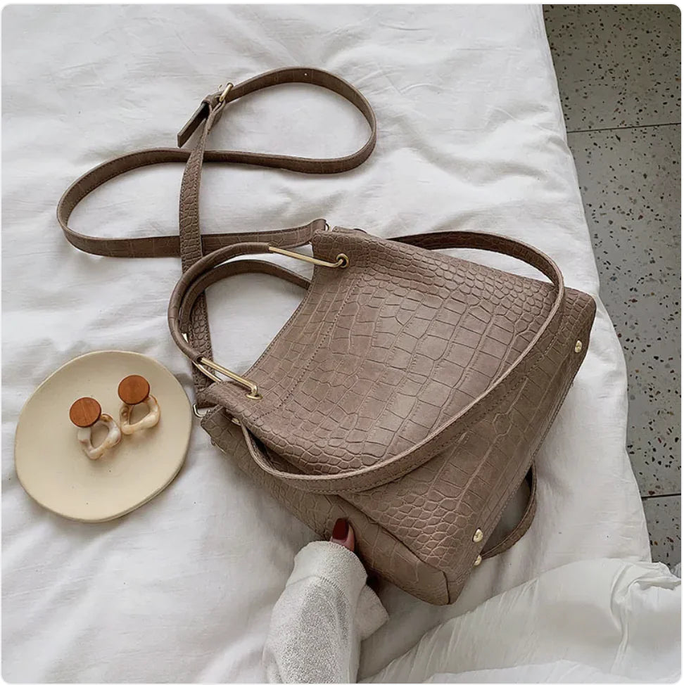 Retro Crocodile Leather Shoulder Bag