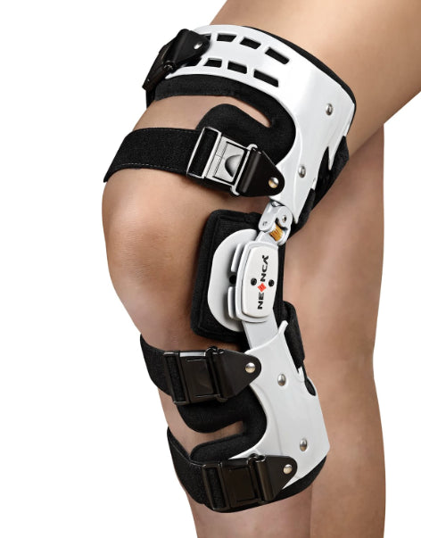 Knee Brace PRO+ by NEENCA° (Medical Sports Grade)